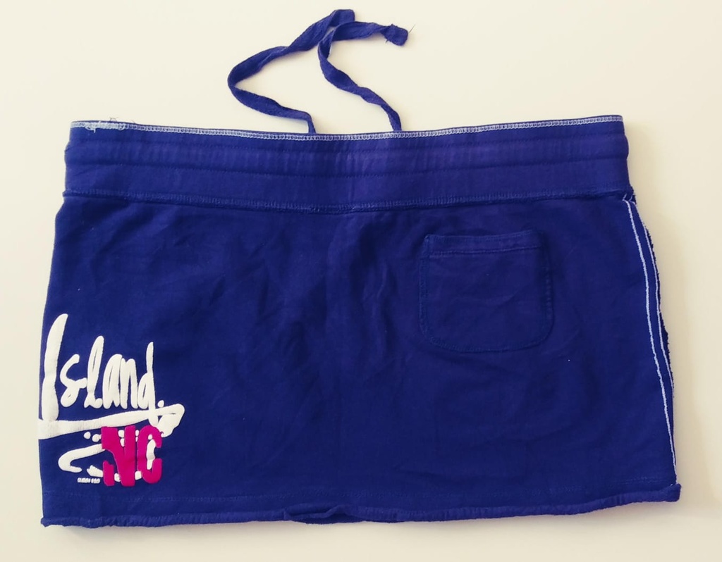 Falda Corta Azul Oscuro con Letras Blancas y Bolsillo Trasero WINGS. Talla  XL